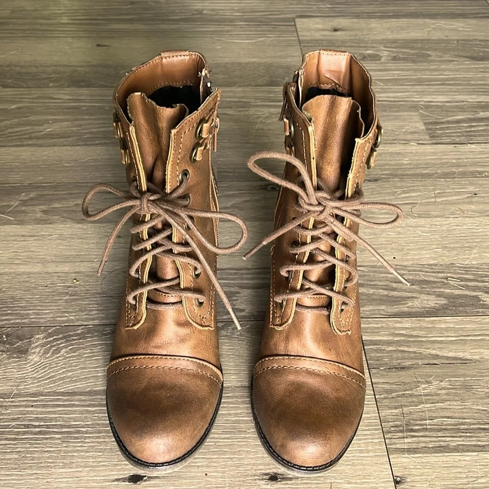 Madden Girl Westmont brown laced up booties - Picture 1 of 8